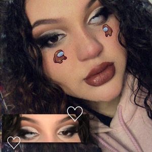 Meet your Posher, Amaryllis